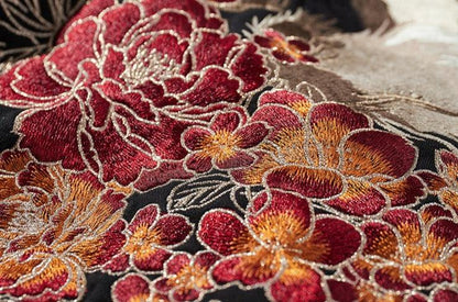 Ookami - Sudadera Bordada con Capucha