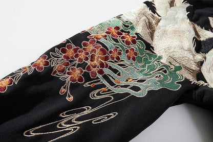 Ookami - Sudadera Bordada con Capucha